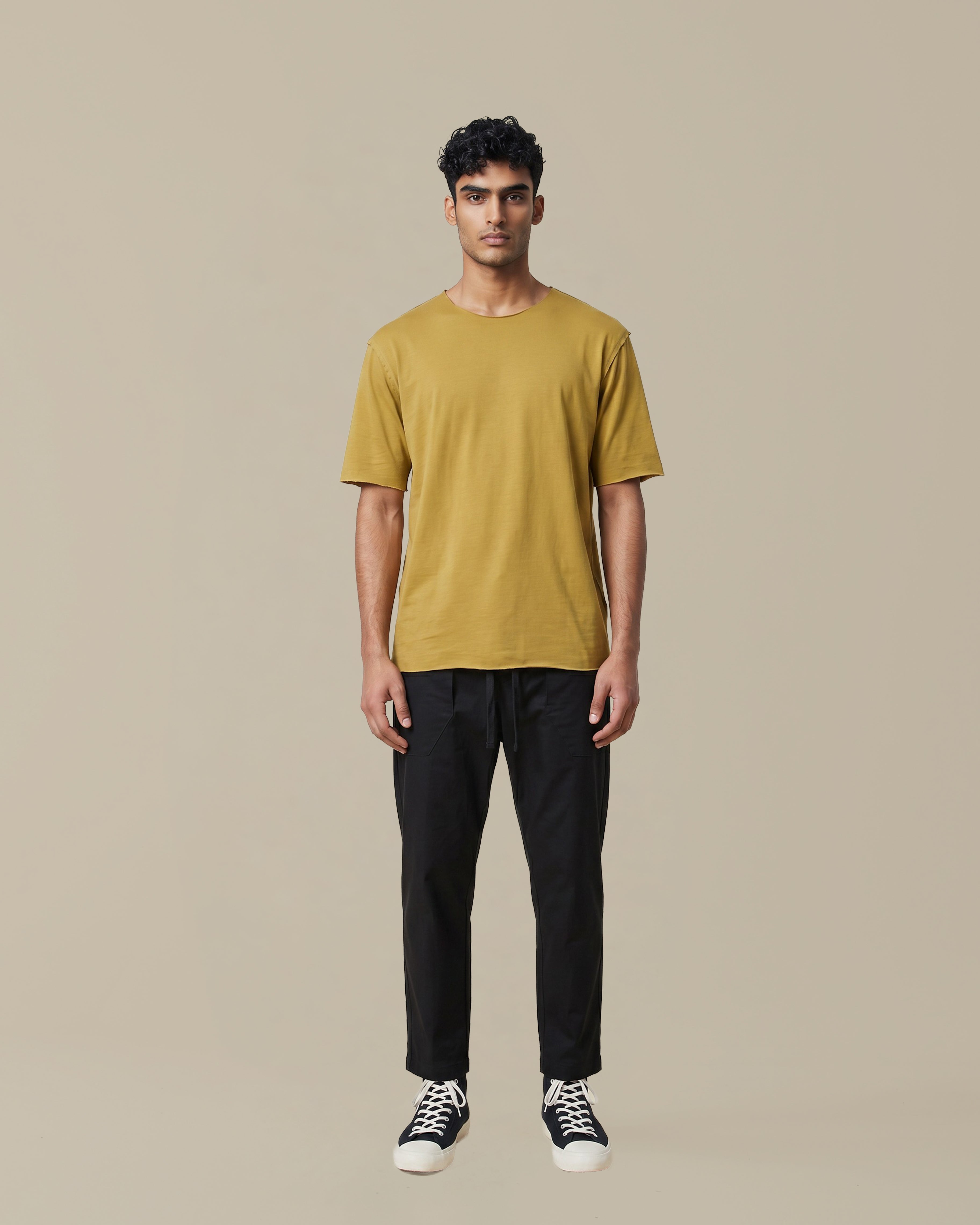 SHORT FRAME T-SHIRT