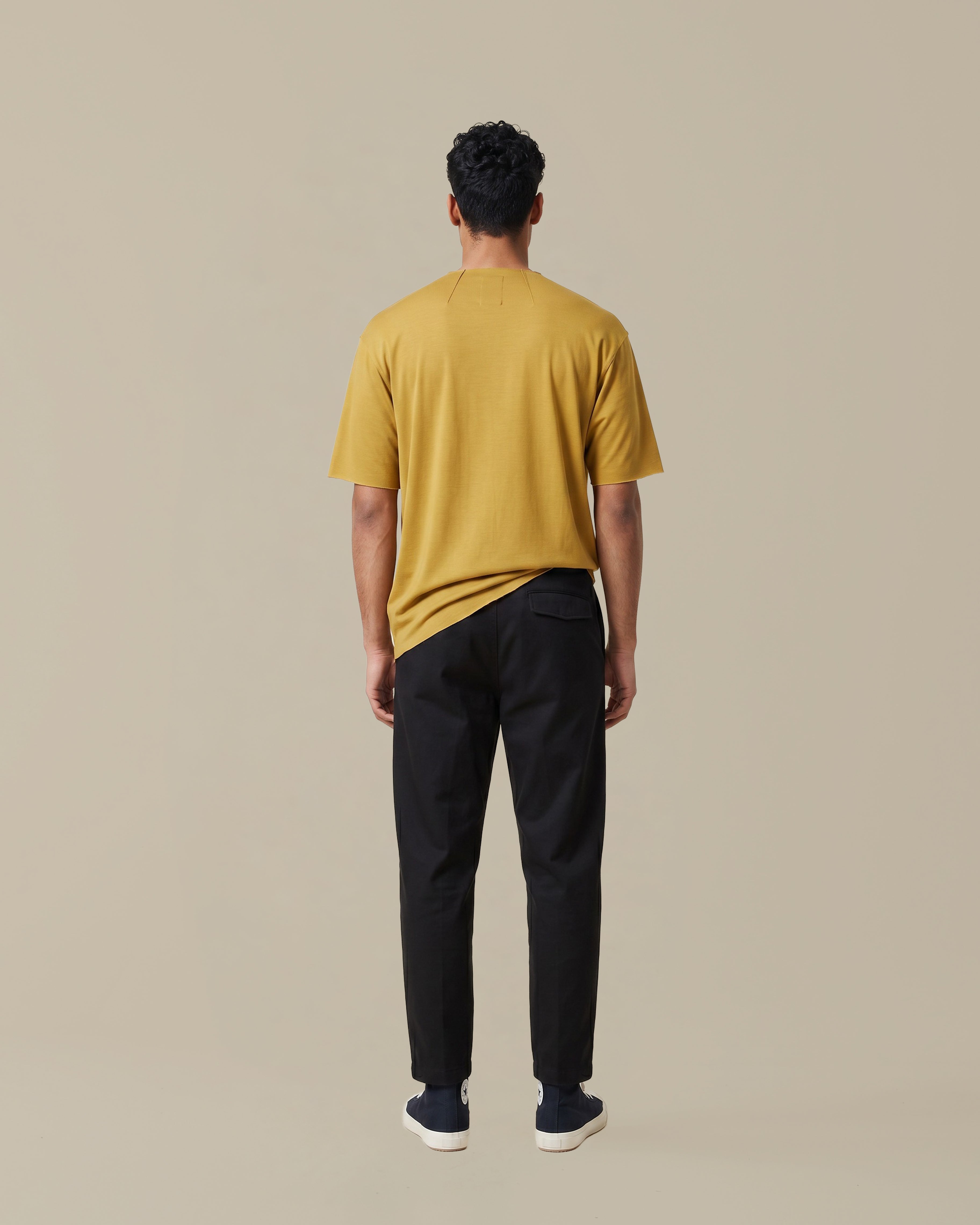 SHORT FRAME T-SHIRT