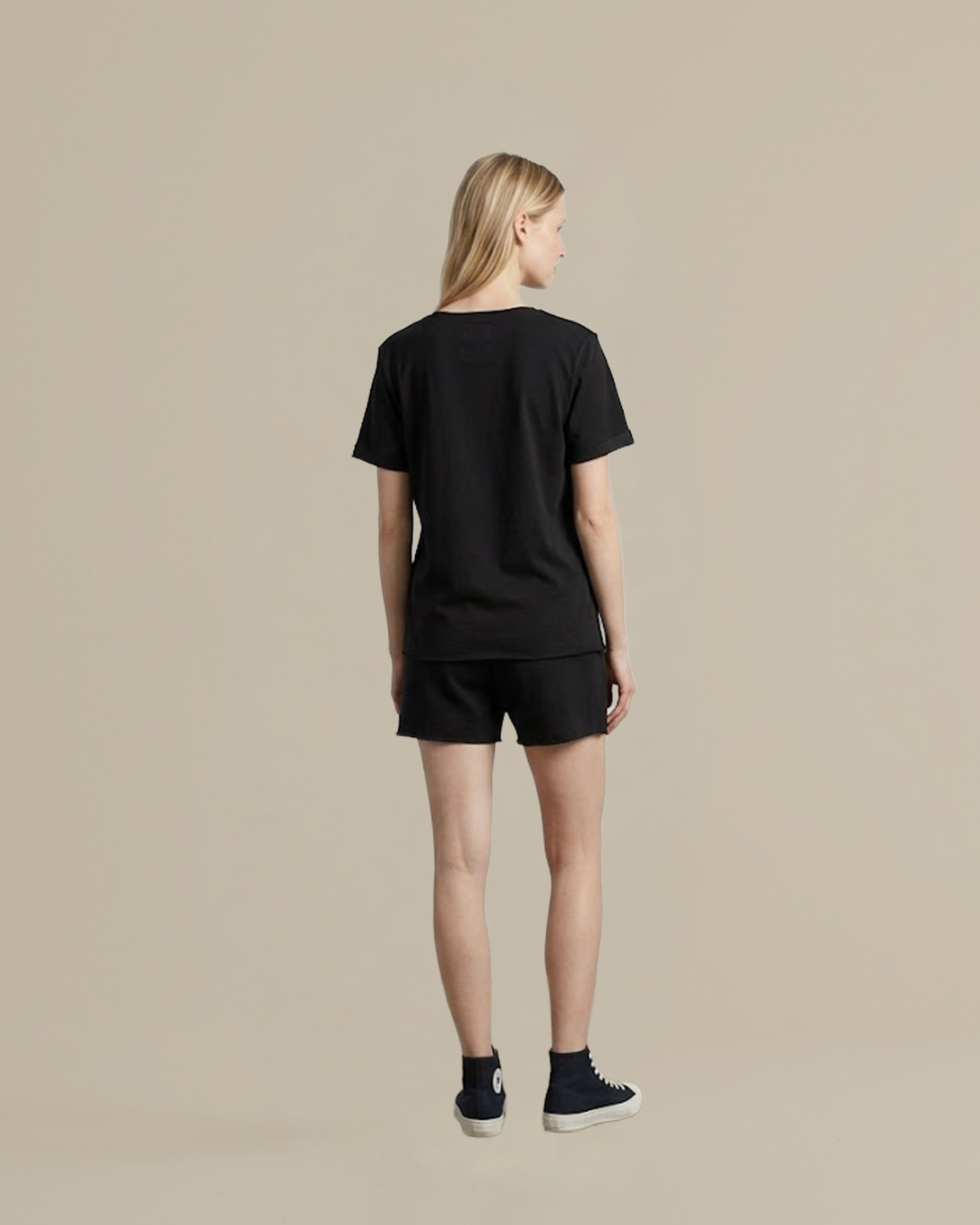 T-WOMAN T-SHIRT