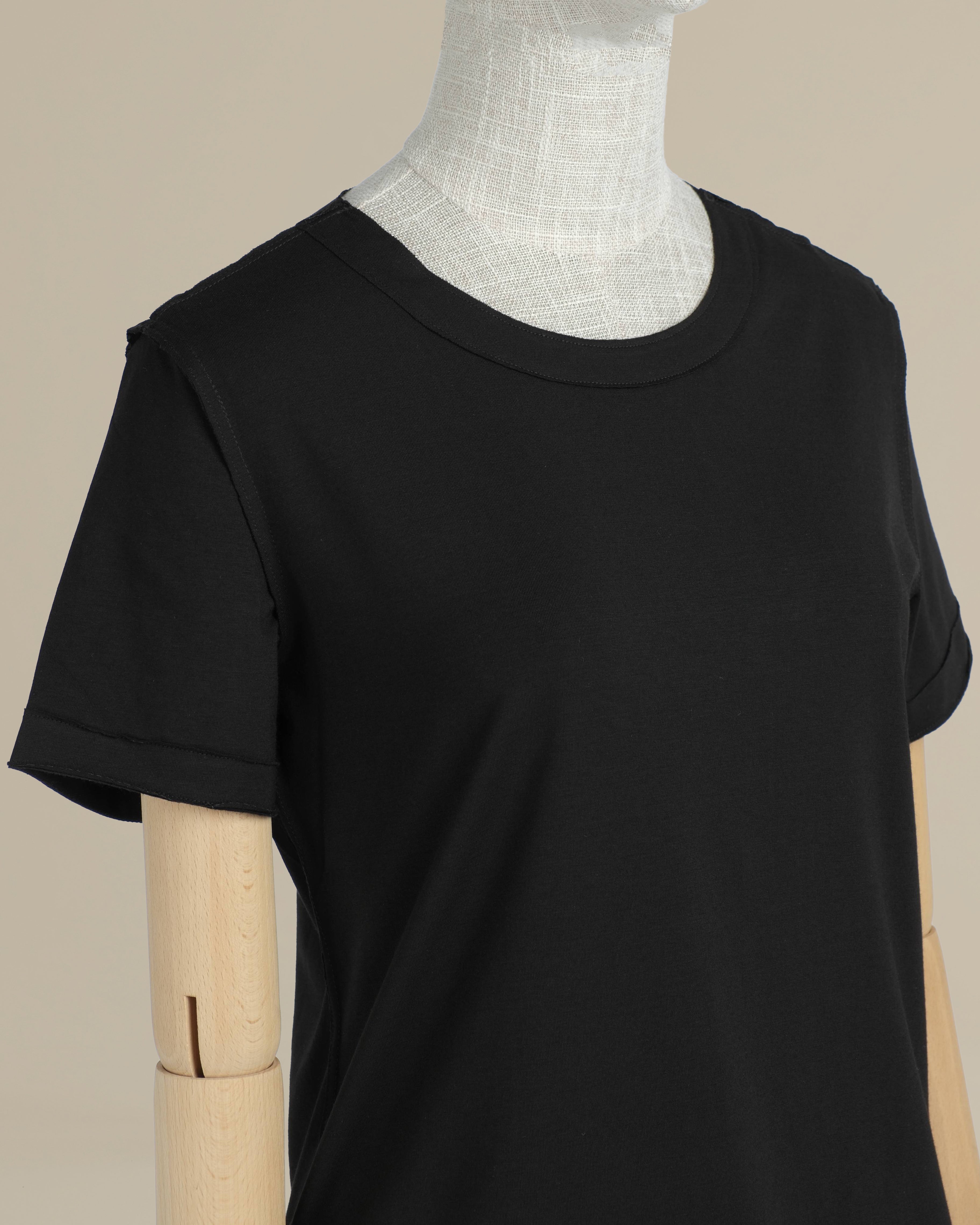 T-WOMAN T-SHIRT