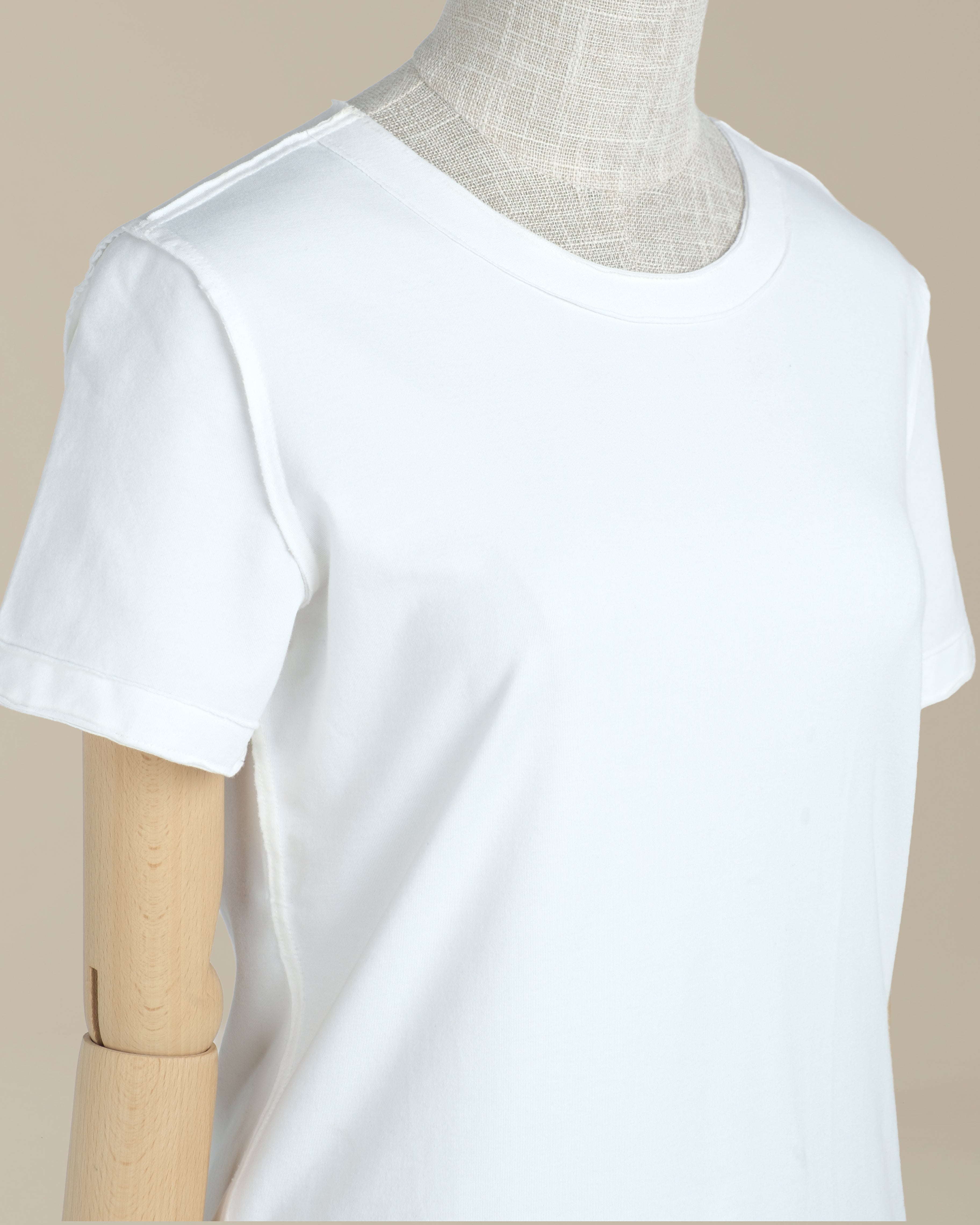 T-WOMAN T-SHIRT